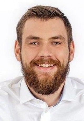 Pijus Kiaušas